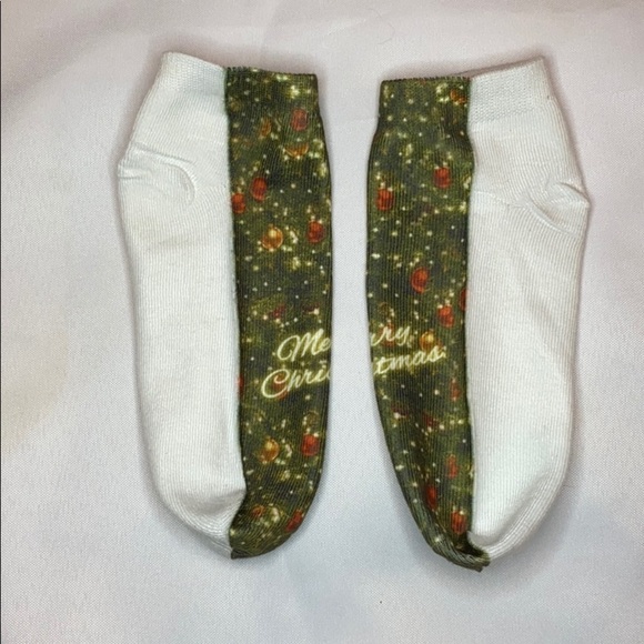 “MERRY CHRISTMAS” SOCKS ✨✨✨ - Picture 4 of 4
